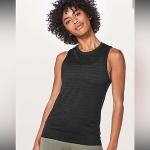 Lululemon Breeze by Muscle II Black Top
